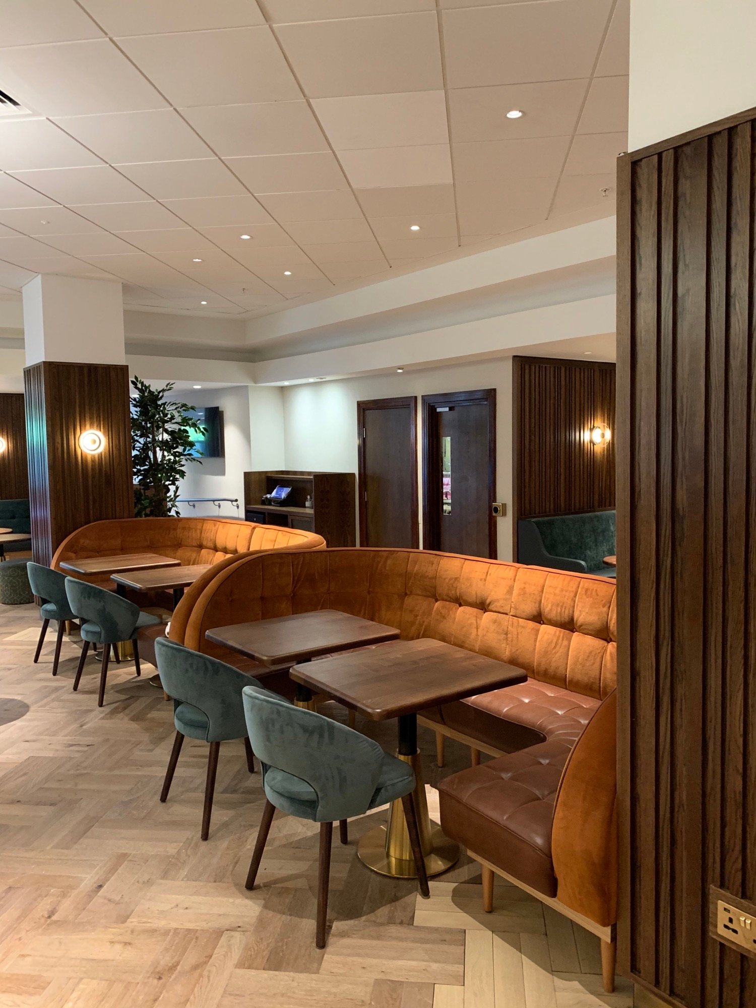 Luxury Guest Room Furniture